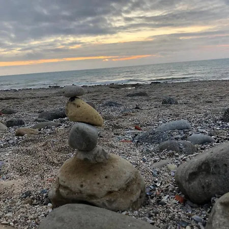 Fl'heurt De Au Pied De La Plage, Vue *